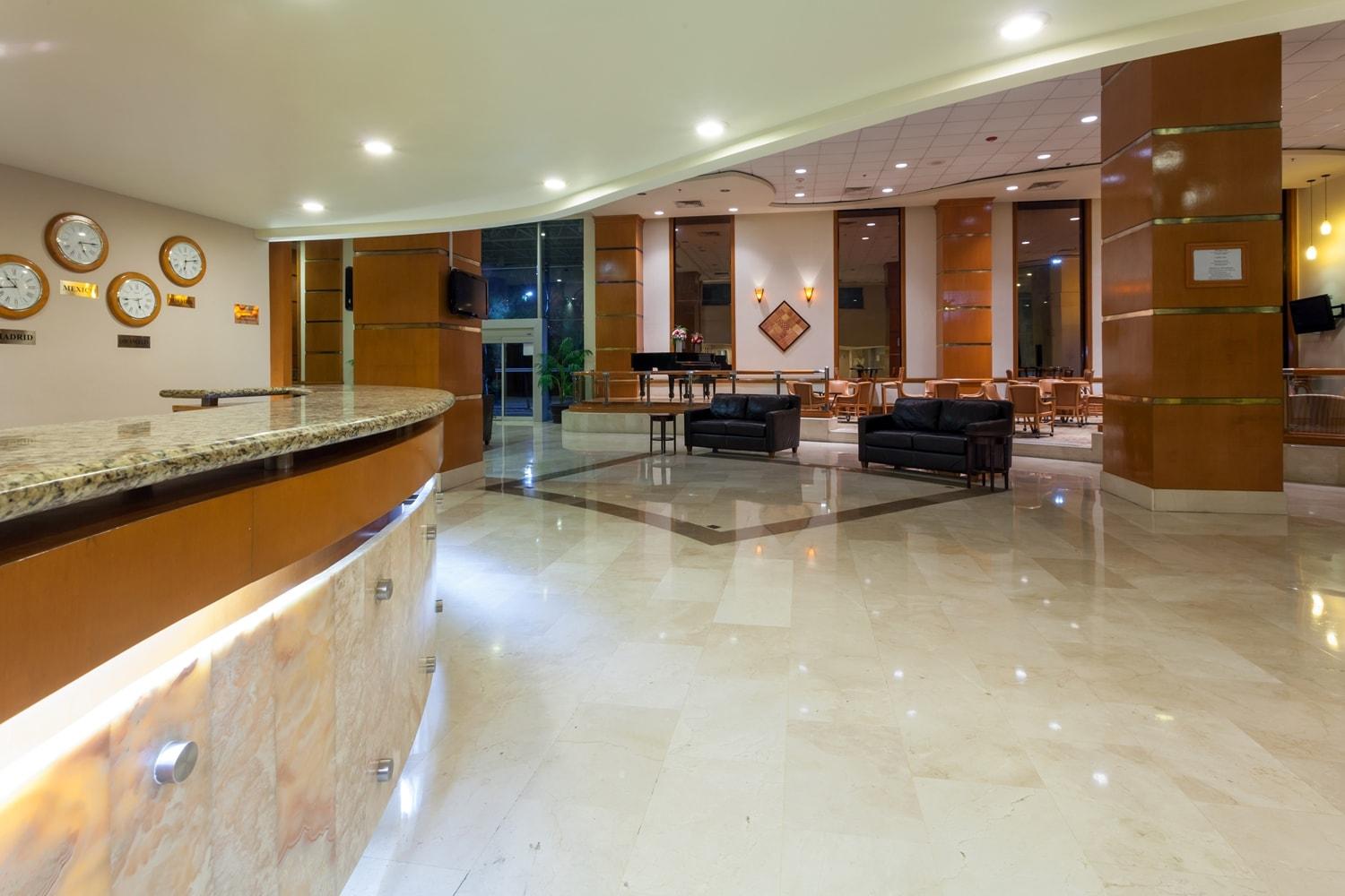 Best Western PLUS Nuevo Laredo Inn&Suites Exterior foto